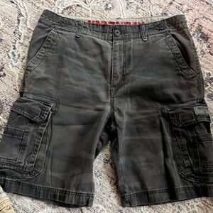 UNIONBAY Green Cargo Shorts Relaxed Fit